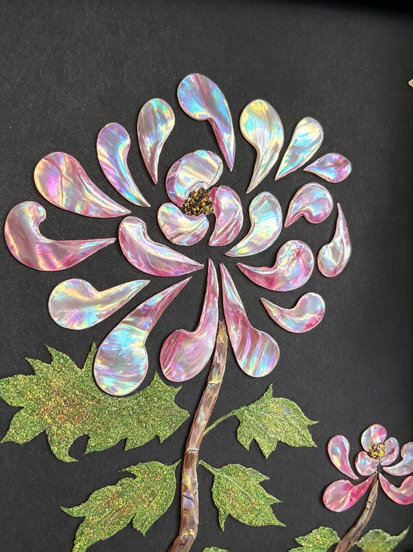 Handcrafted Mother of Pearl Chrysanthemum wall art, 20x20cm Raden shell inlay, oriental luxury home decor, state-level gift